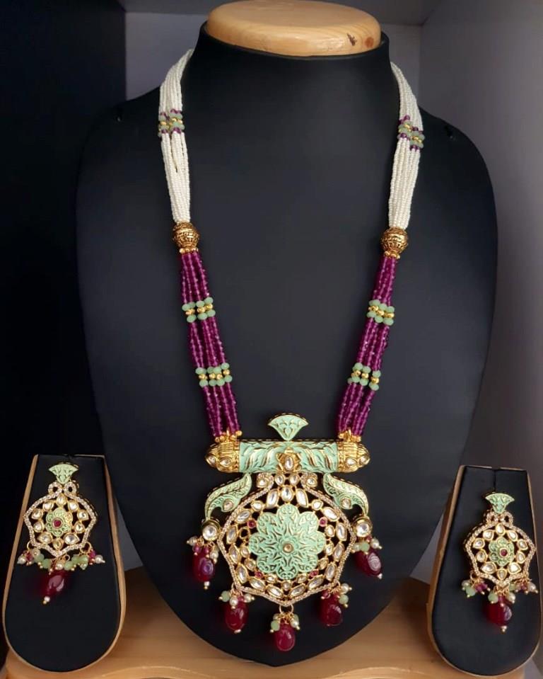 Green Minakari Pendant Necklace Set.