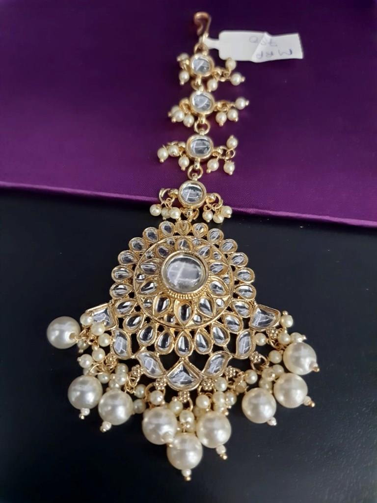 Designer Gold Plated Pearl Moti Maangtika.