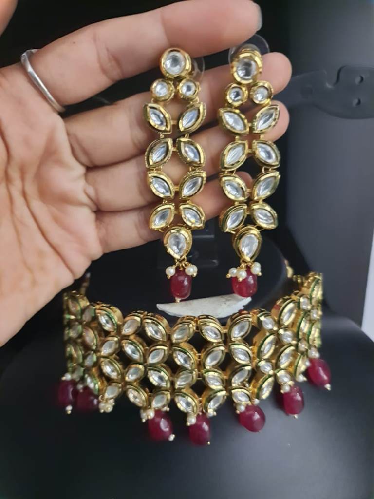 Chokkar Kundan Necklace Set.