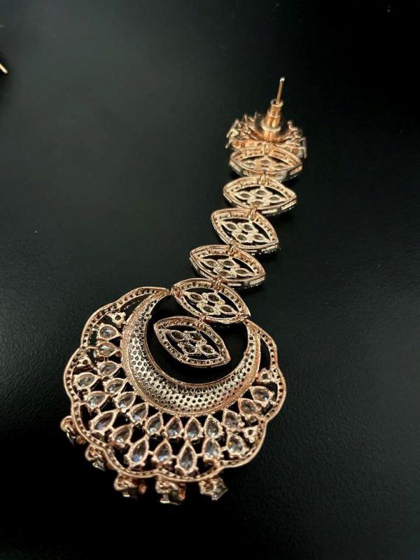 Classy Long Earrings Plated On Rose Gold