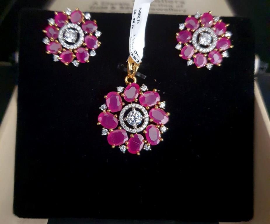 Round Design Ruby Stone Pendant Set.