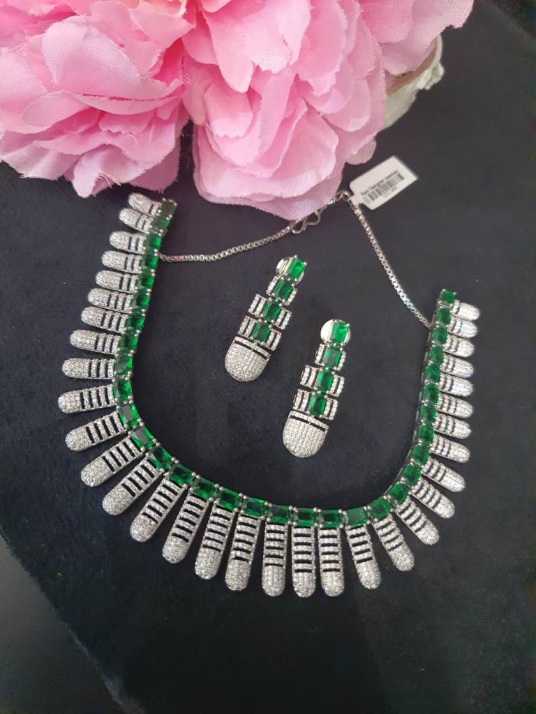 Classy Green Stone Necklace