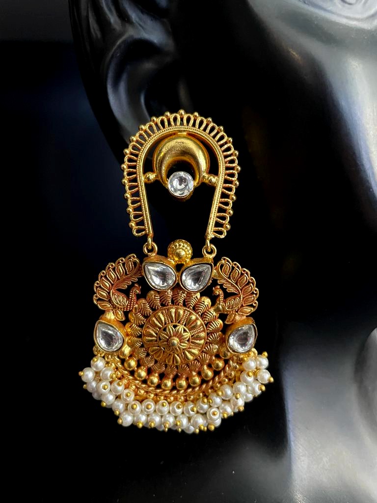 Traditional Uncut Kundan Stone Earrings.