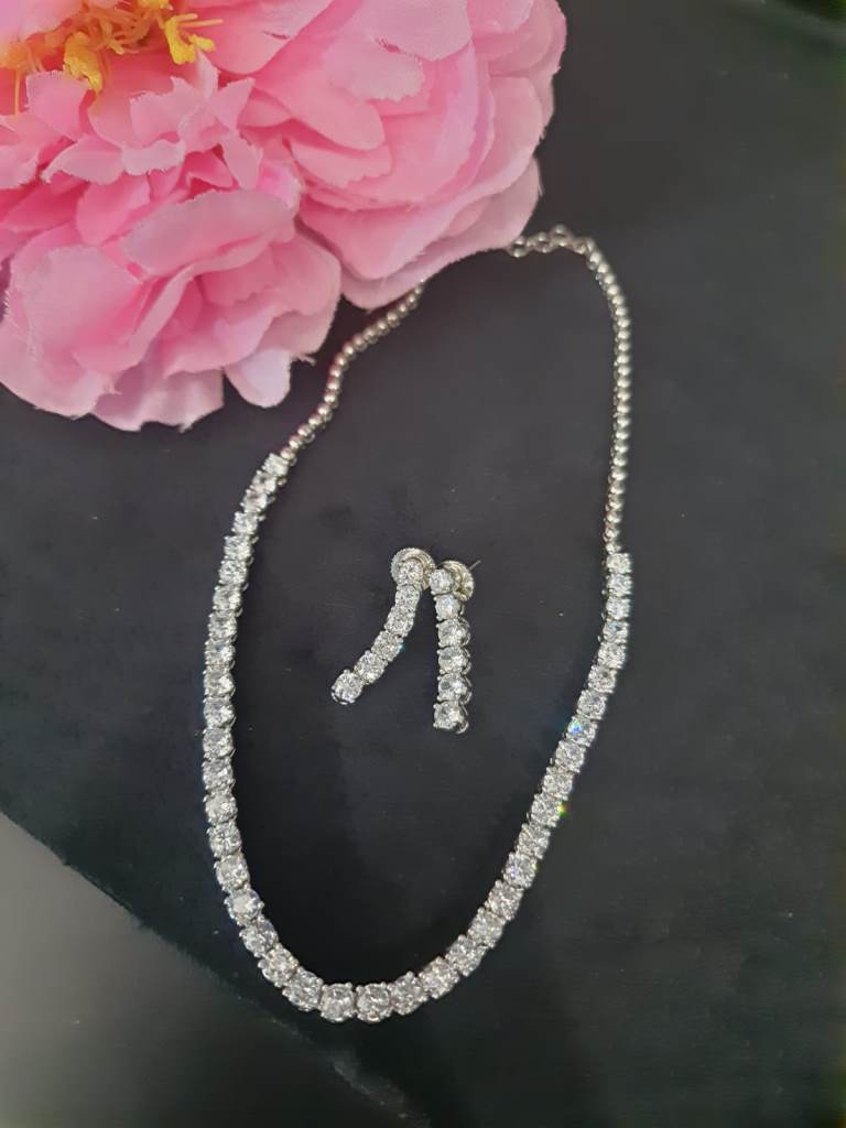 Rhodium PlatedAmerican Diamond Necklace.