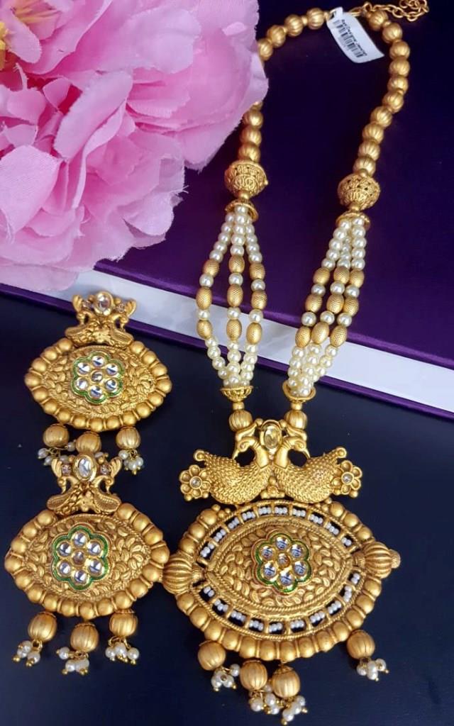 Heavy Pendant Gold Plated Necklace Set.