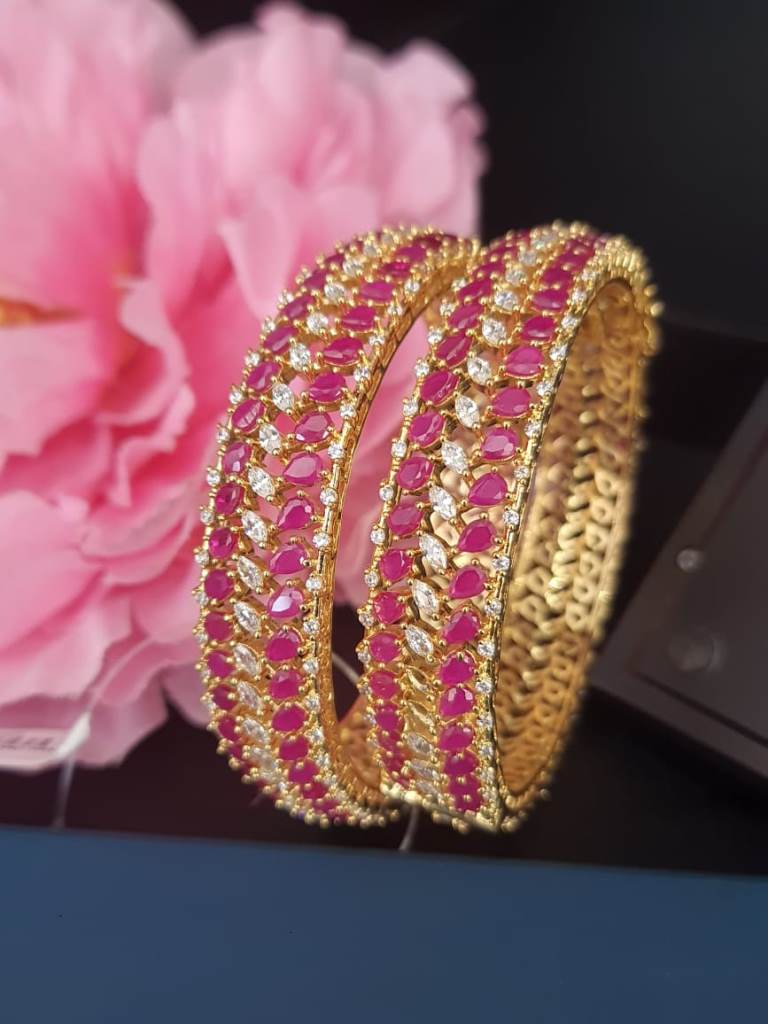 Gold Plated Openable Bangles.