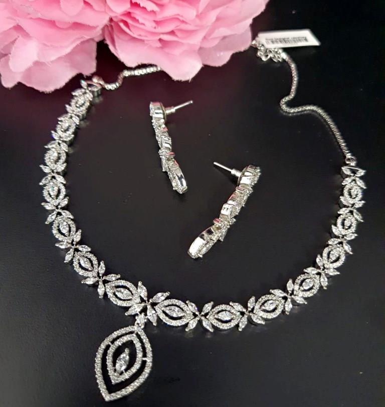 American Diamond Necklace Set.