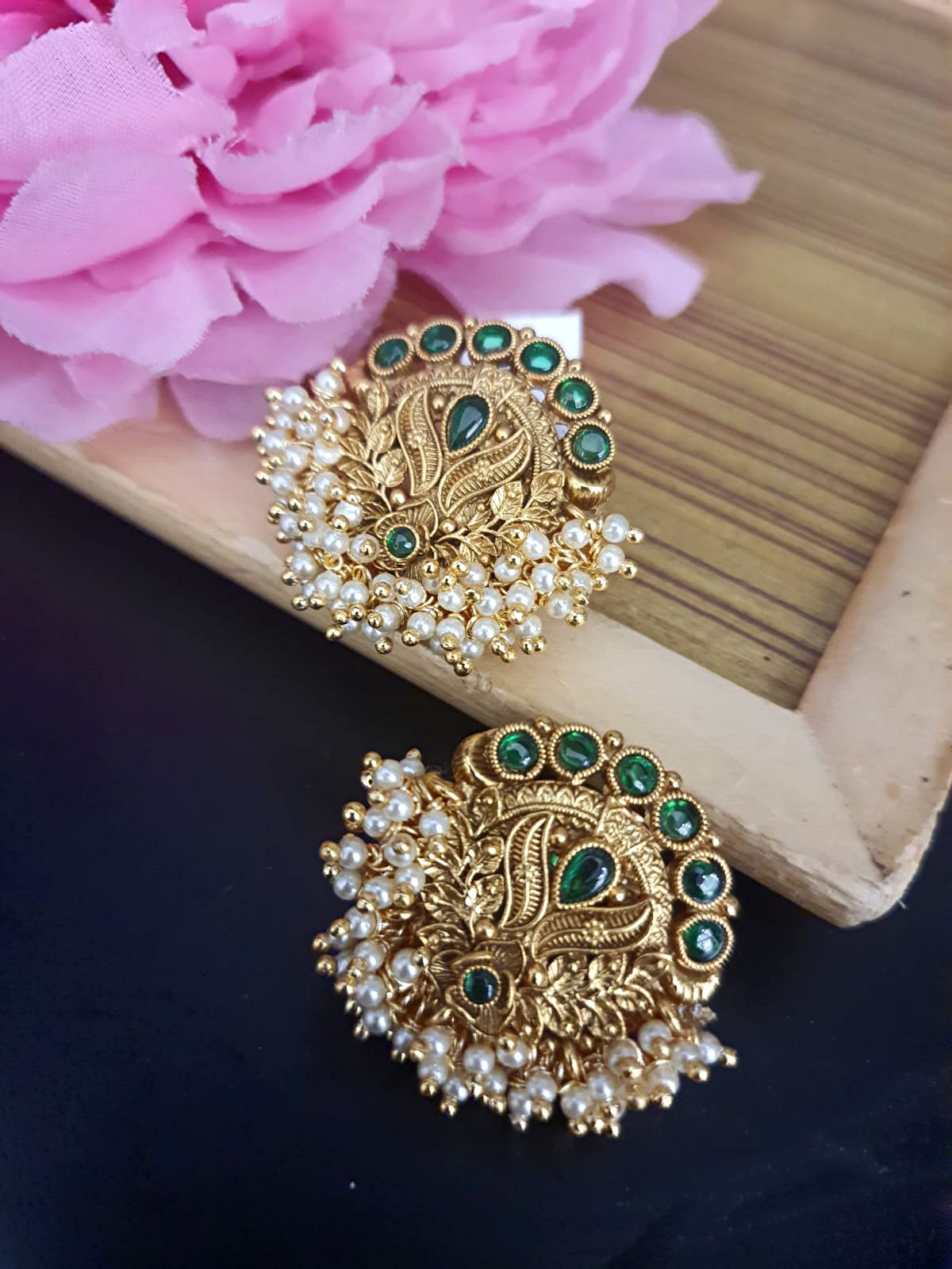 Round Shape Antique Golden Earrings.